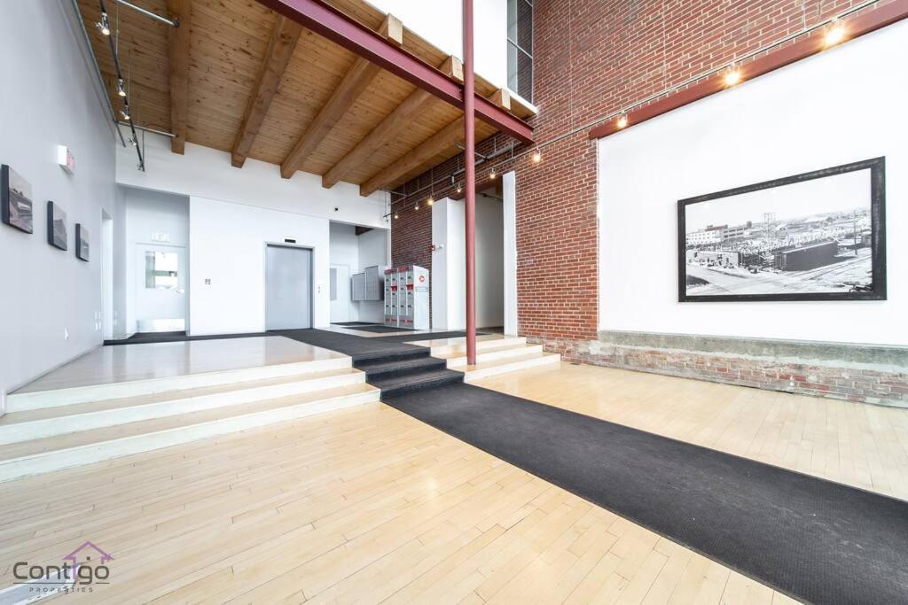 Historic Jd Loft, Near Ice District, Rogers Place, Ug Parking Edmonton Exterior foto